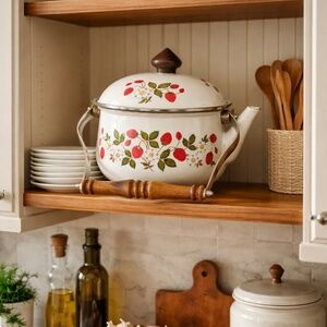 Vintage 80s Sheffield Strawberries 'n Cream Porcelain Enamelware Tea Pot Kettle